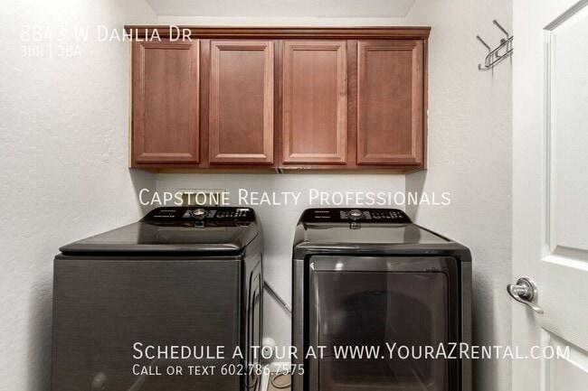 Building Photo - 8843 W Dahlia Dr