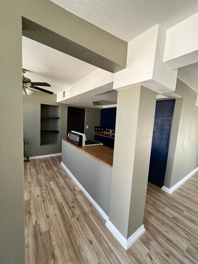 Building Photo - Nice Family Home