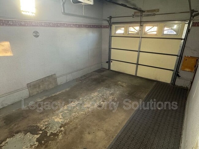 Building Photo - 1046 N 29th St