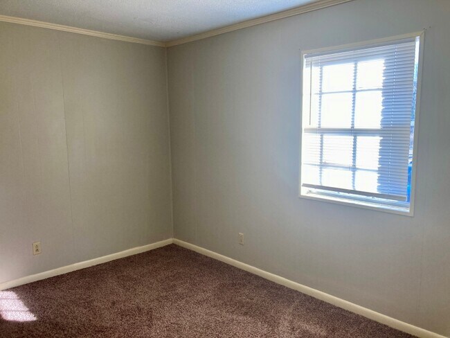 Building Photo - 117 Parkburg Rd