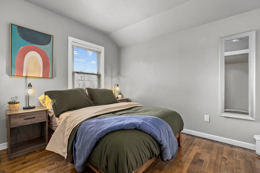 Building Photo - 509 N Lawe St