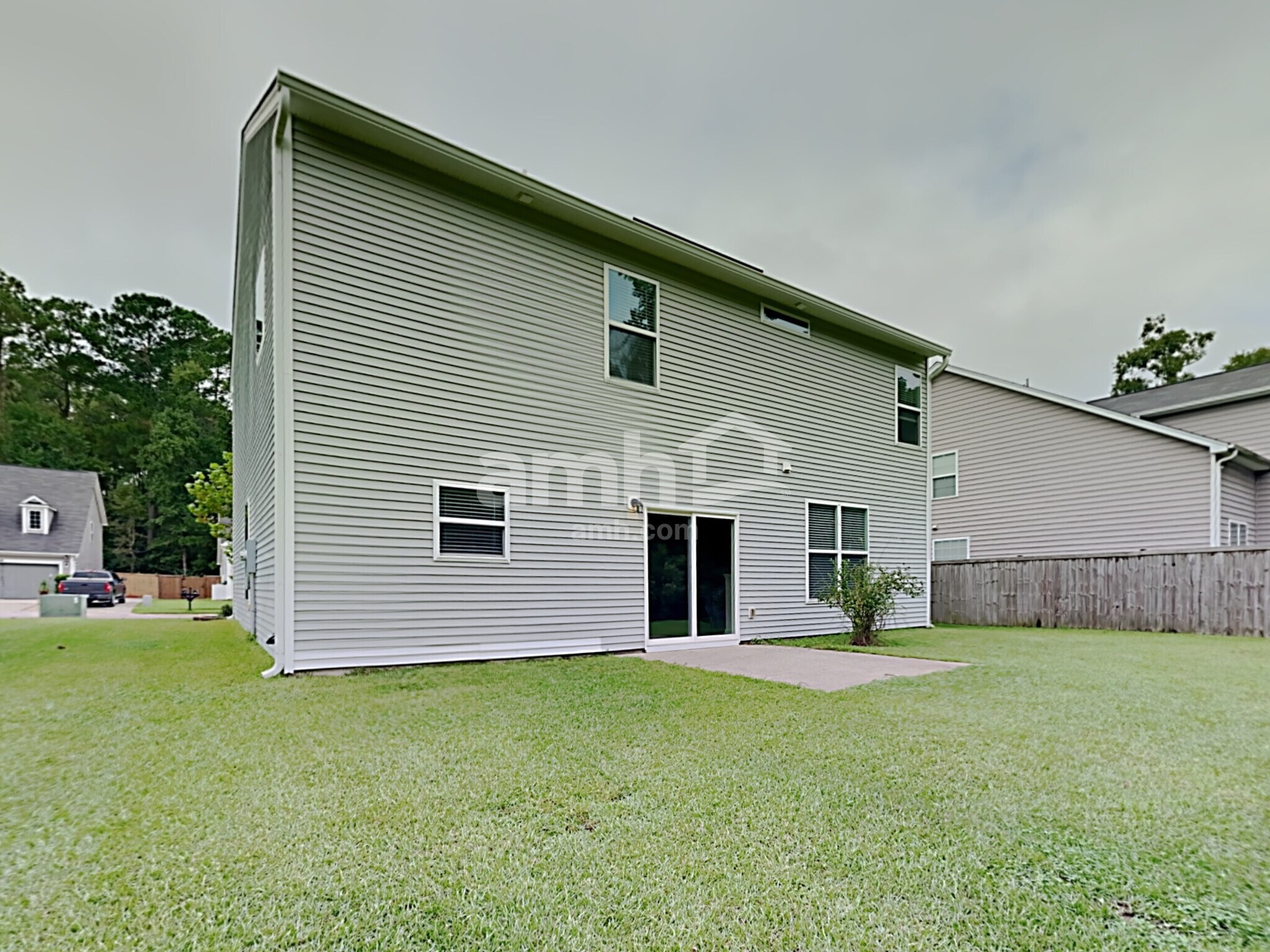 Building Photo - 106 Vango Dr