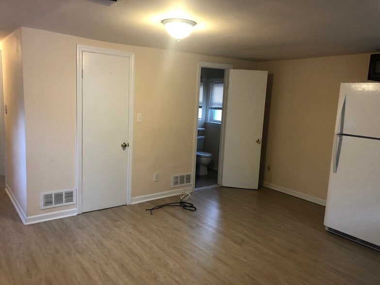 Open Floor Plan Kitchen/Living/Dining Area - 90 Washington Ave