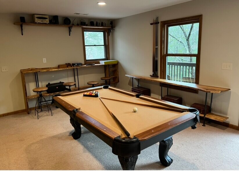 Pool table - 7022 Aska Rd