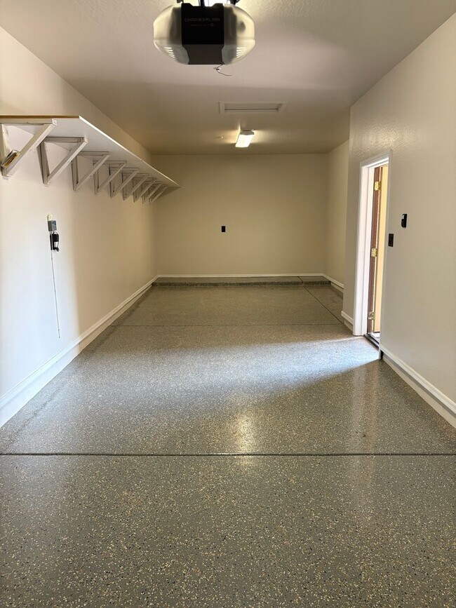 Building Photo - Furnished, 1-Year Long-Term Rental