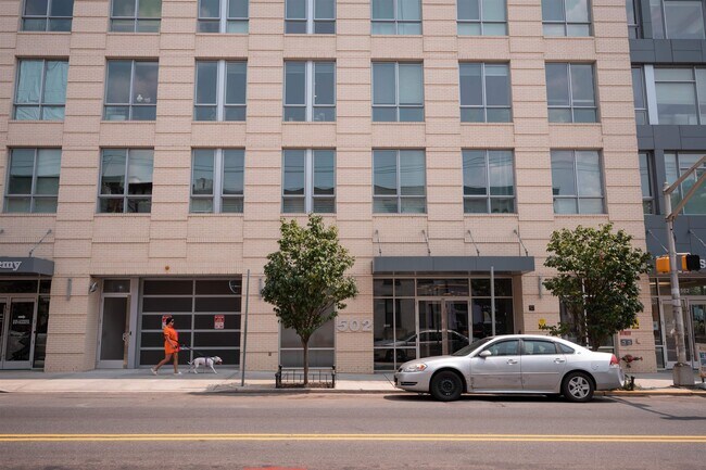 Building Photo - 502 Palisade Ave