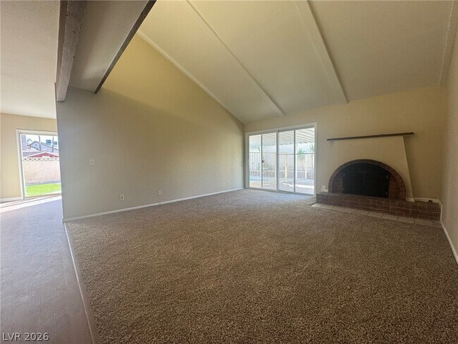 Building Photo - 4171 Victoria St