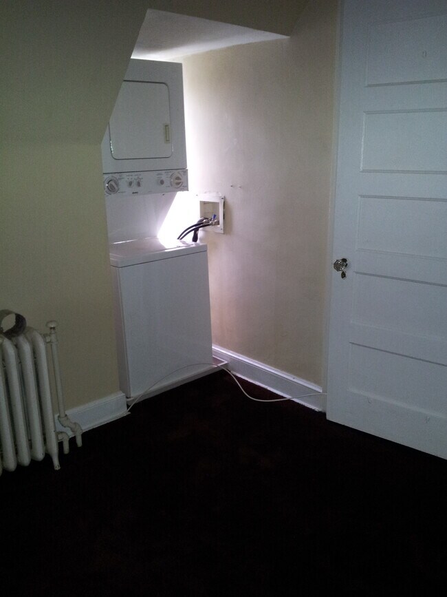 Washer Dryer - 1413 Darby Rd