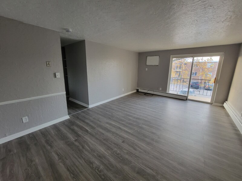 Building Photo - 1815-1819 Garfield Rd