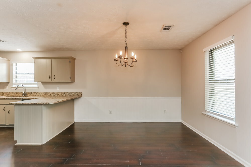 Building Photo - 3747 Willow Wood Way NW