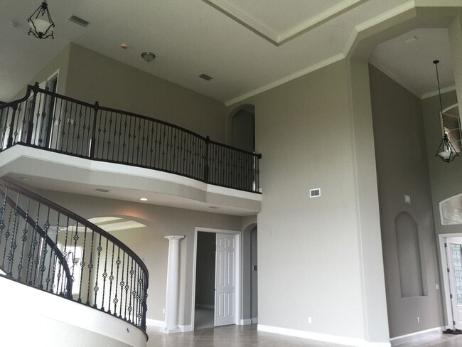 Building Photo - Executive Gated Pool Home Located in Winde...