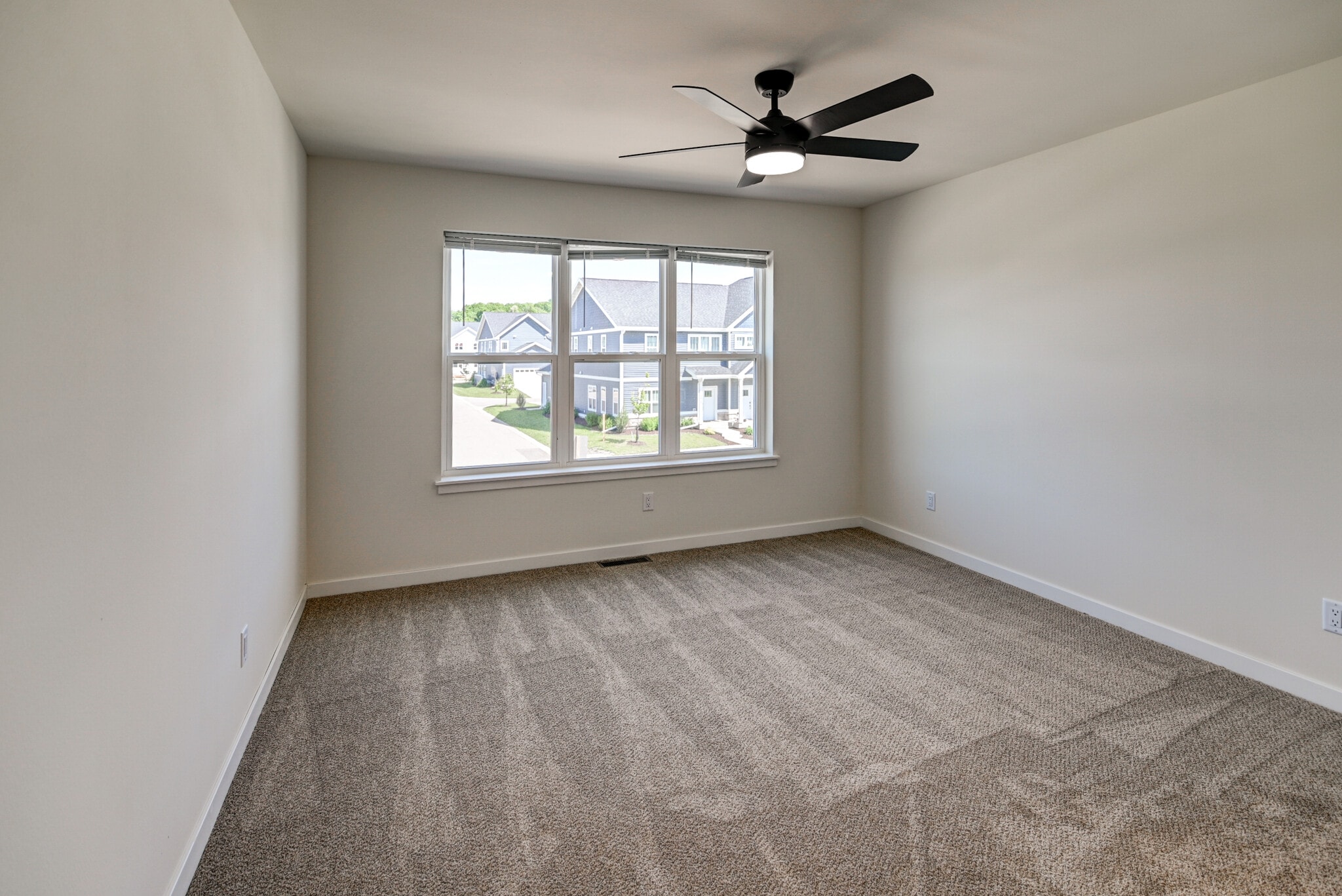 Building Photo - 4879 Lacy Rd