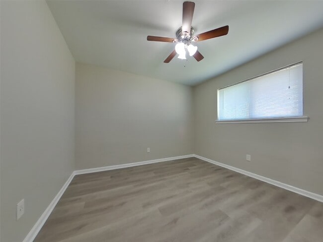 Building Photo - 10406 Kirkwren Dr