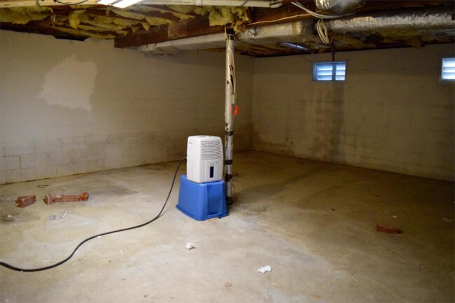 Building Photo - 505 Pocahontas St