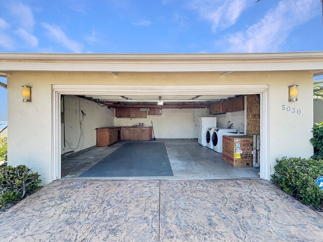 Building Photo - Gorgeous 3BD/2BA House in Pacific Beach W/...