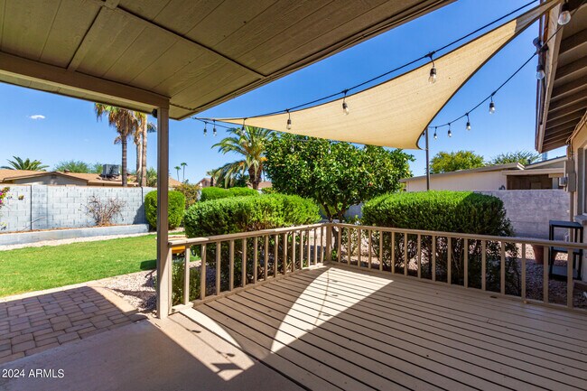 Building Photo - 3528 E Cortez St