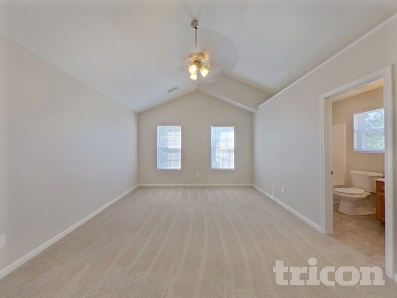 Building Photo - 7029 Sunman Rd