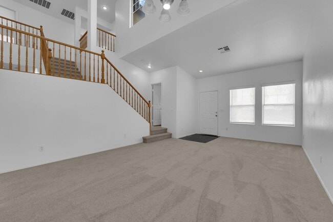 Building Photo - Freshly updated 4-bedroom move-in ready and built for comfortable everyday living.