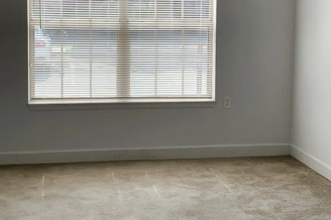 Building Photo - 421 W Water St