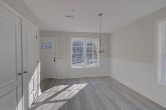 Building Photo - 89 W Main St