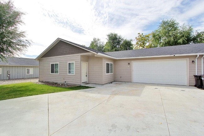 Building Photo - 116A Saddlenotch Horseshoe Bend