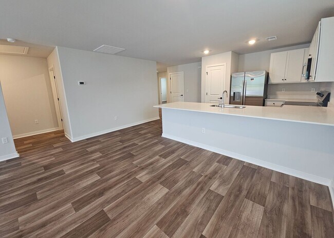 Building Photo - 332 Pleasant Vly Dr
