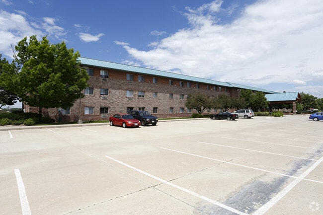 Building Photo - The Suites