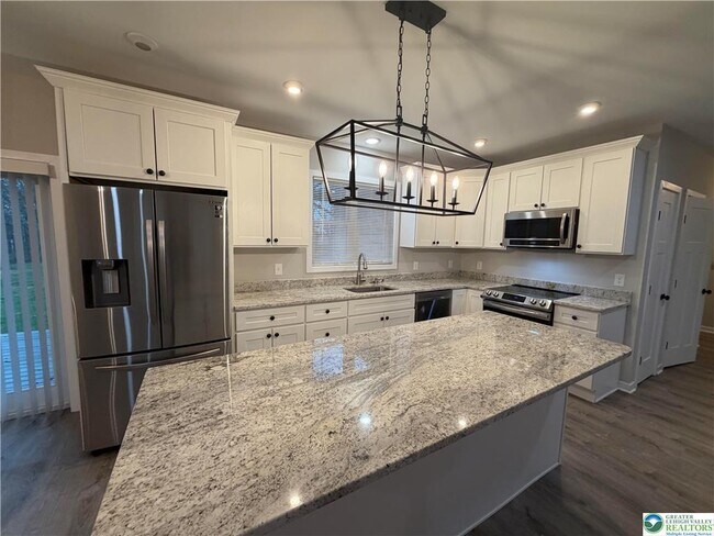 Building Photo - 7120 Suter Rd