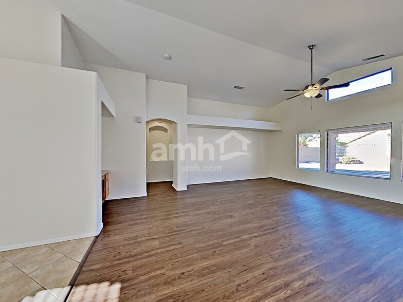 Building Photo - 1920 S 85th Ln