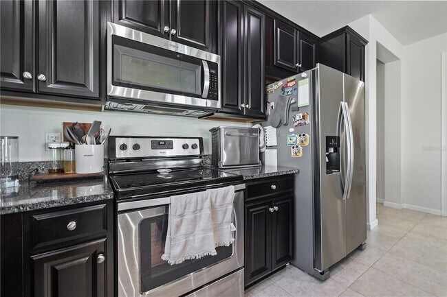 Building Photo - 13124 Rain Lily Dr