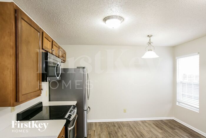 Building Photo - 10109 Cumberland Pointe Blvd