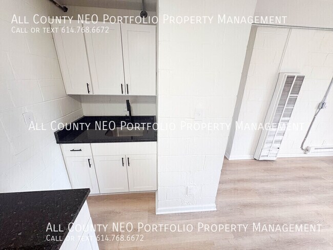 Building Photo - 1720 Harvard Ave