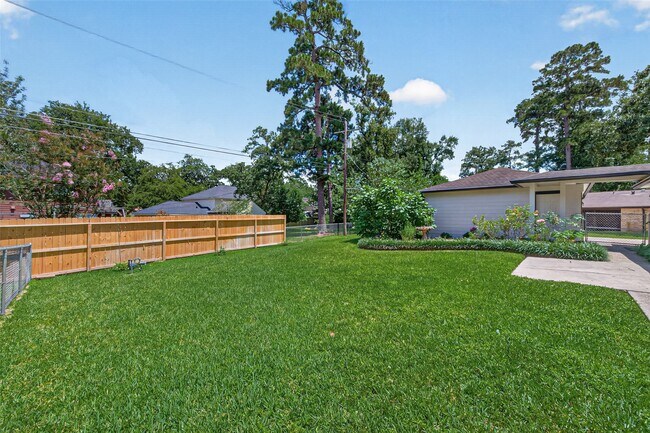 Building Photo - 105 Glenmora Ct