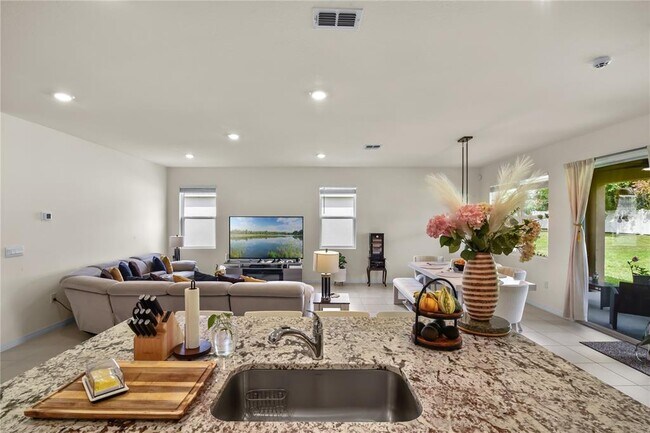 Building Photo - 6345 SW 88th Loop