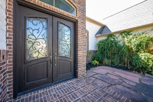 Building Photo - 12955 Lake Parc Bend Drive