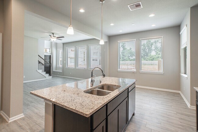 Building Photo - 28104 Rocky Heights Dr