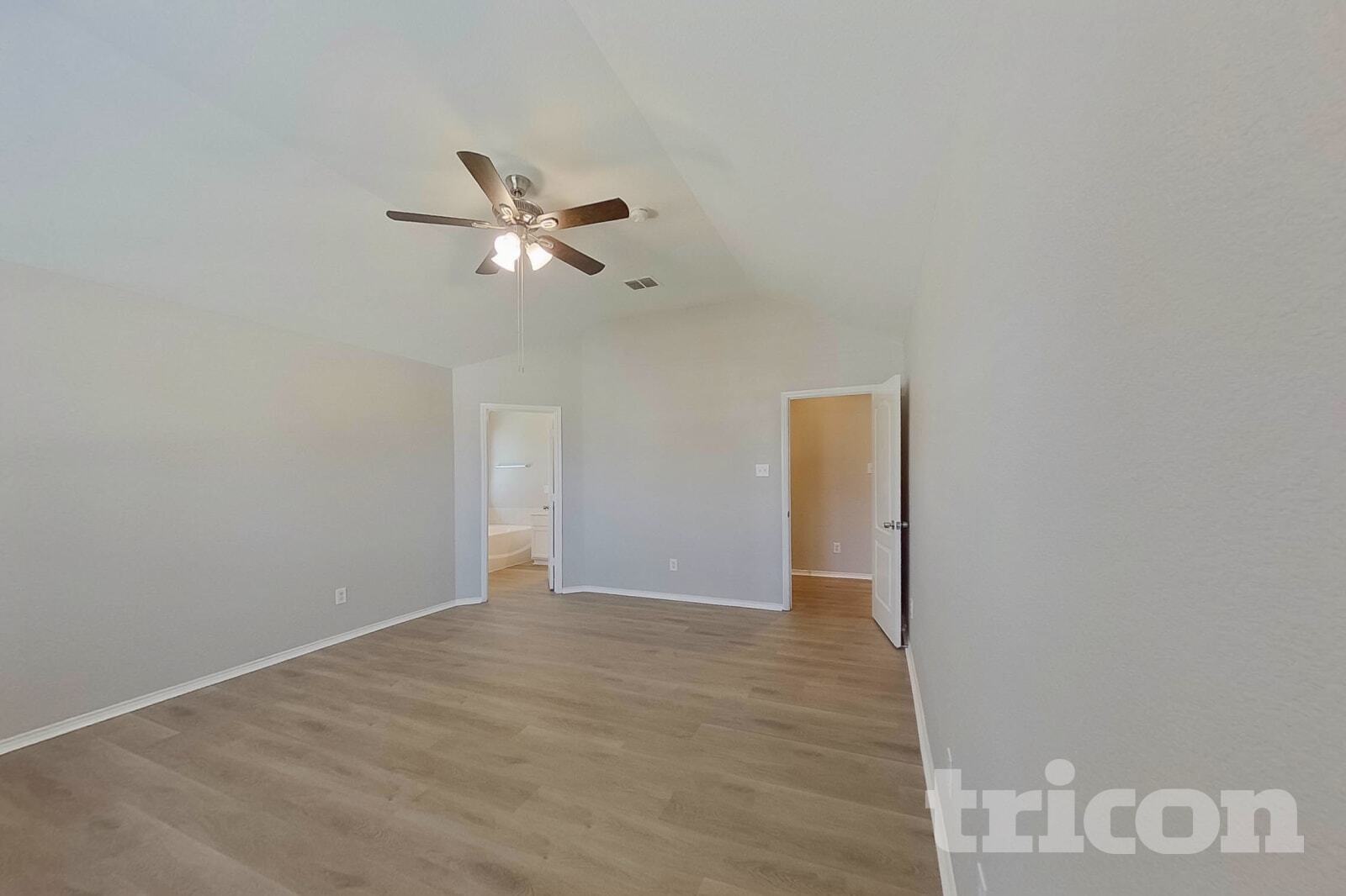 Building Photo - 522 Golden Bell Dr