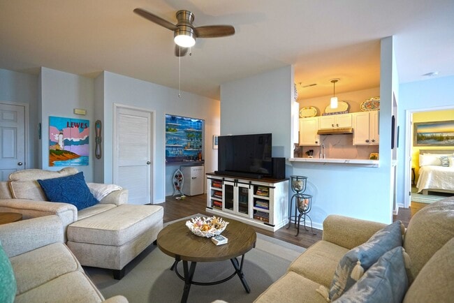 Primary Photo - Great 3rd floor condo in Villas of Bay Crossing