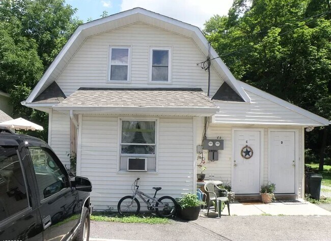 Apt C & D - 28 Van Dam Ave