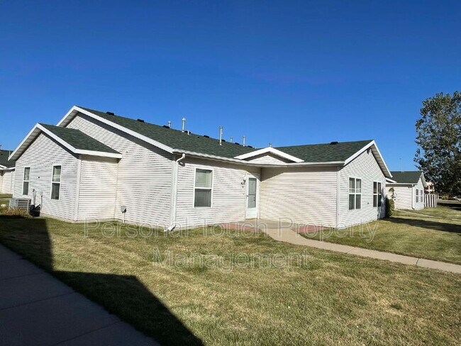 Building Photo - 435 22nd St E