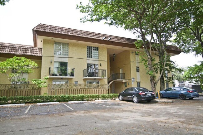 Building Photo - 8500 SW 109th Ave