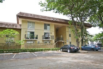 Building Photo - 8500 SW 109th Ave