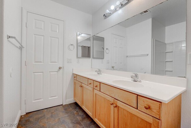 Building Photo - 3637 Pinnate Dr