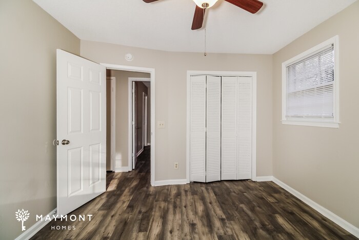 Building Photo - 301 Maid Stone Rd