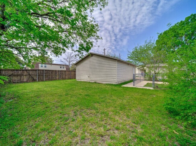 Building Photo - 3237 Olive Pl