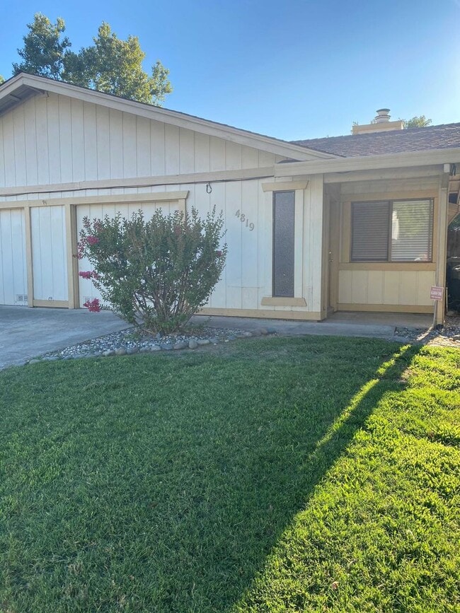 Building Photo - 4819 Suncrest Way
