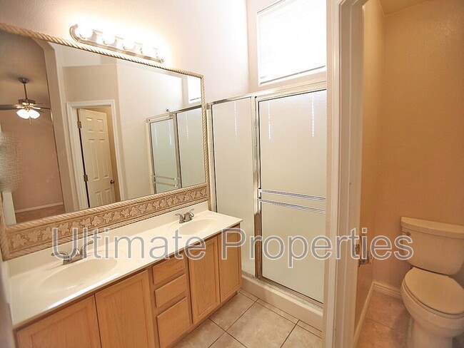 Building Photo - 8543 W Shaw Butte Dr