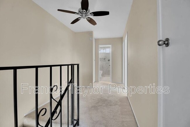 Building Photo - 2053 Habero Dr