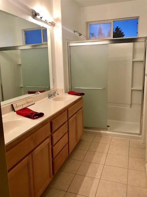 Building Photo - 301 Dragonfly Cir