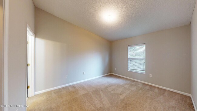 Building Photo - 9575 Amarante Cir